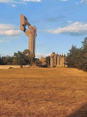 Bulharsko autem, "Strážci města" Stará Zagora - stavba